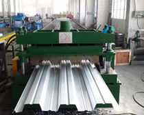 914 Metal Deck Forming Machine